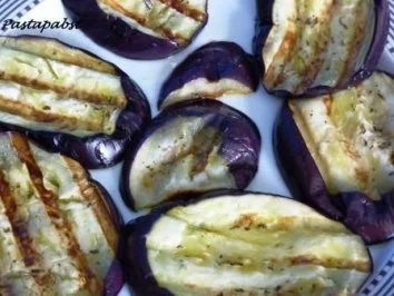 Rezept: Gebratener Scamorza auf Aubergine Bild Nr. 3 Gebratener Scamorza auf Aubergine - Rezept - Bild Nr. 3