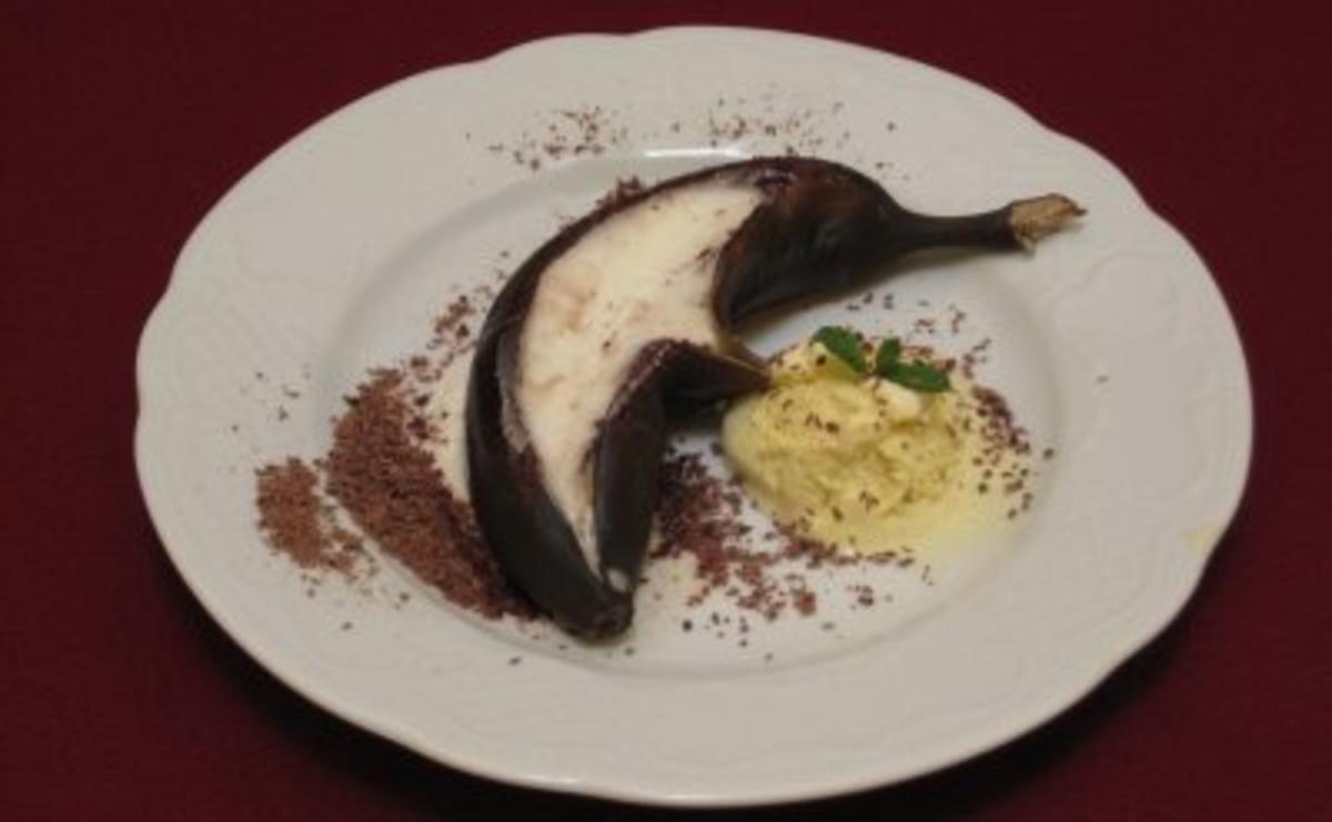 Beschwipste Bananen vom Grill gefüllt mit Schokolade - Rezept