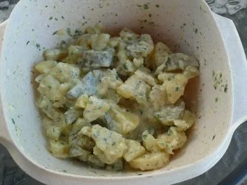 Geflügel: Gegrillte Hähnchenbrust  und Kartoffelsalat - Rezept - Bild Nr. 2