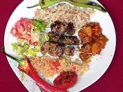 Kebapspieße auf Reis - Rezept - Bild Nr. 9