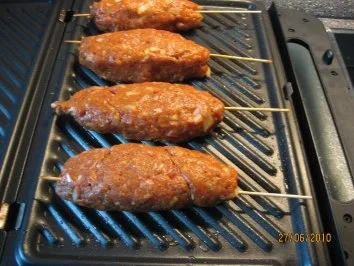 Sis Köfte (Frikadellen am Spieß) - Rezept - Bild Nr. 9