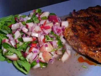 Rezept: Weinberg-Pfirsich-Salat mit Pfeffersteak Bild Nr. 5 Weinberg-Pfirsich-Salat mit Pfeffersteak - Rezept - Bild Nr. 5