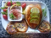 Rezept: "Bella Donna" Hรคhnchen an Auberginen im Tete de Moine-Mantel und Cajun Spice - Dip "Bella Donna" Hรคhnchen an Auberginen im Tete de Moine-Mantel und Cajun Spice - Dip - Rezept