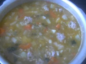 Rezept: Kartoffelsuppe mit Majoran und Klöschen Bild Nr. 6 Kartoffelsuppe mit Majoran und Klöschen - Rezept - Bild Nr. 6