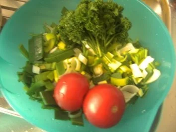 Rezept: Kartoffelsuppe mit Majoran und Klöschen Bild Nr. 2 Kartoffelsuppe mit Majoran und Klöschen - Rezept - Bild Nr. 2