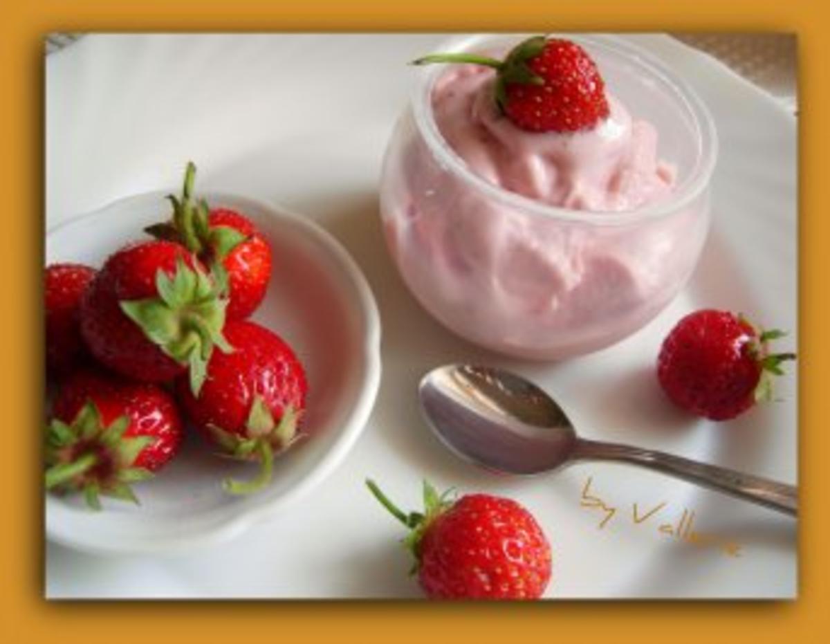 Bilder für Cremiges Erdbeereis - Rezept