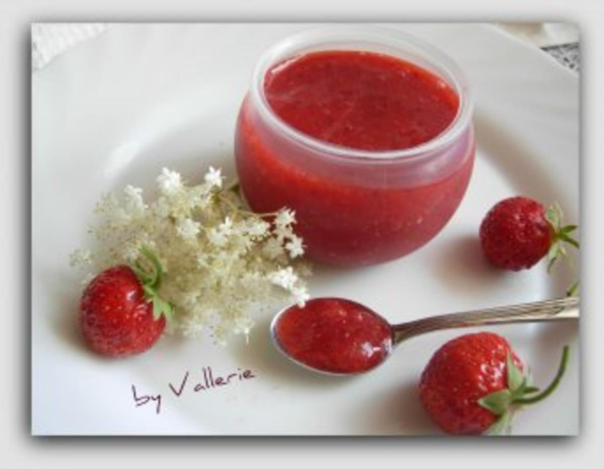 Erdbeer-Hollunderblüten Konfitüre - Rezept Durch Vallerie