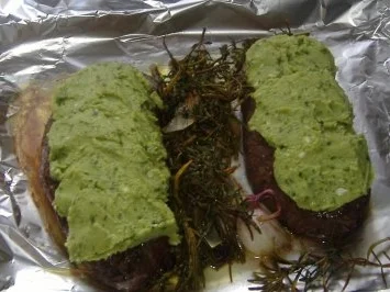 Rumpsteak mit Knoblauch-Kräuter-Kruste und warmen Tomatensalat - Rezept - Bild Nr. 3