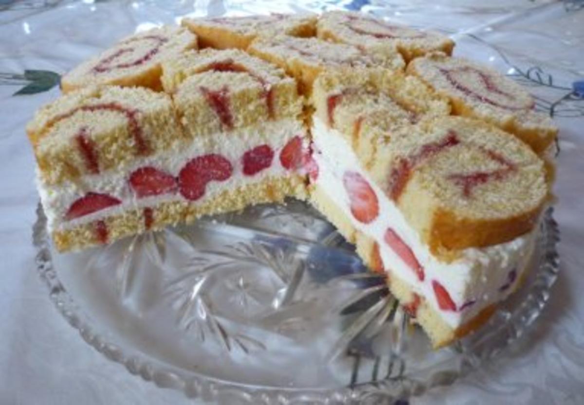 Erdbeerschnecken-Torte - Rezept