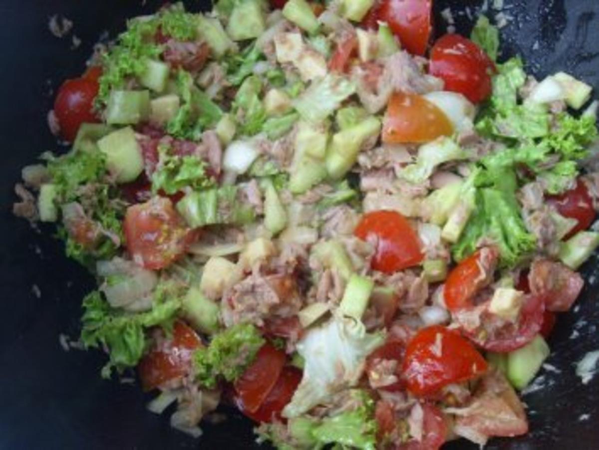 Salate: Gemischter Salat mit Thunfisch - Rezept - Bild Nr. 2