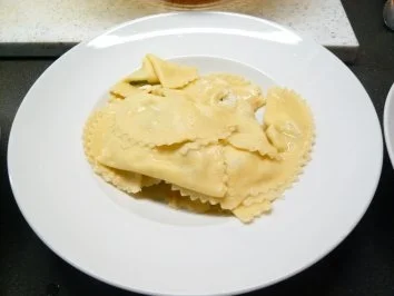 Rezept: Panzerrotti mit Ricottta-Basilikumfüllung Bild Nr. 2 Panzerrotti mit Ricottta-Basilikumfüllung - Rezept - Bild Nr. 2