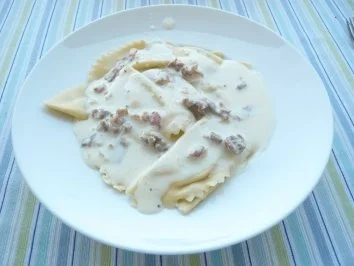 Rezept: Käsesoße mit Speck Käsesoße mit Speck - Rezept