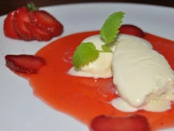 Rezept: Weißes Schokoladen-Eis Bild Nr. 2 Weißes Schokoladen-Eis - Rezept - Bild Nr. 2