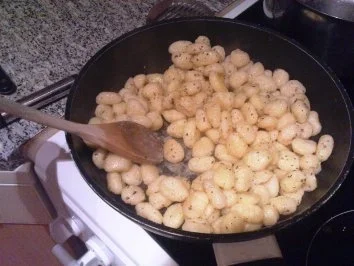 überbackene Schweinemedaillons mit Gnocchi - Rezept - Bild Nr. 4