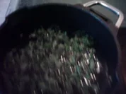 Kräuternudeln mit Rosmarin-Fischstäbchen - Rezept