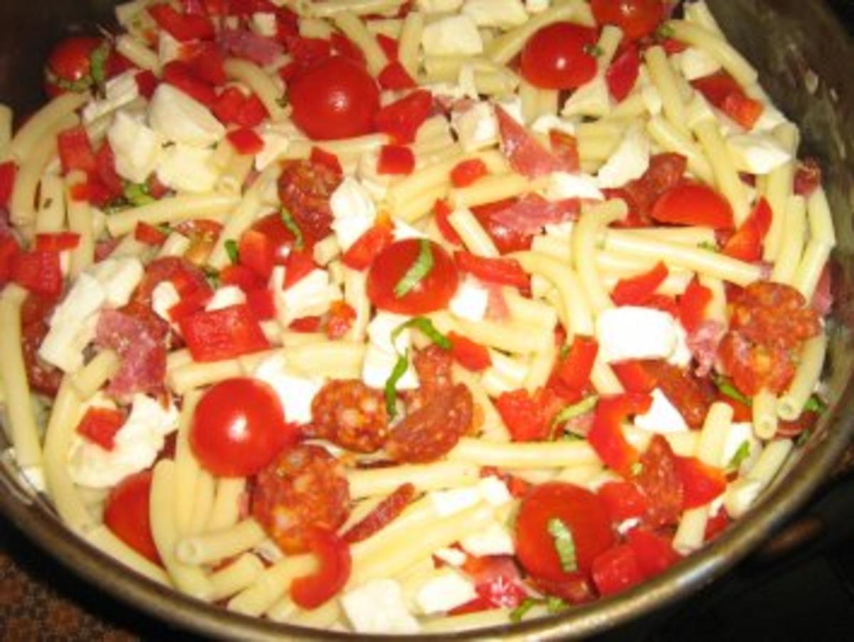 Maccaronitorte mit Chorizo und Salami - Rezept - Bild Nr. 6