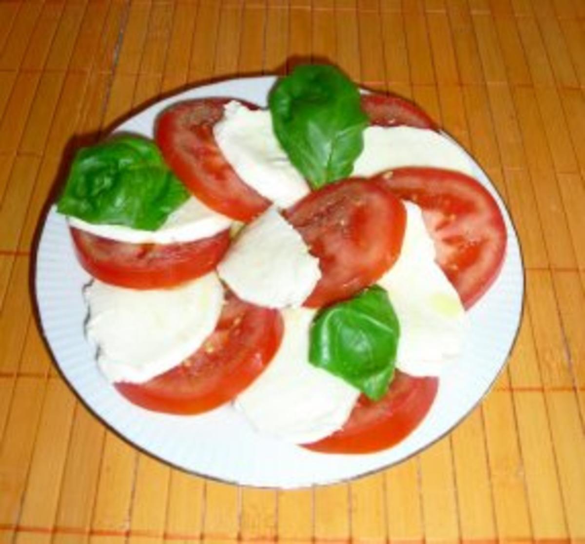 Insalata Caprese (Tomaten-Bocconcini-Salat) - Rezept - kochbar.de