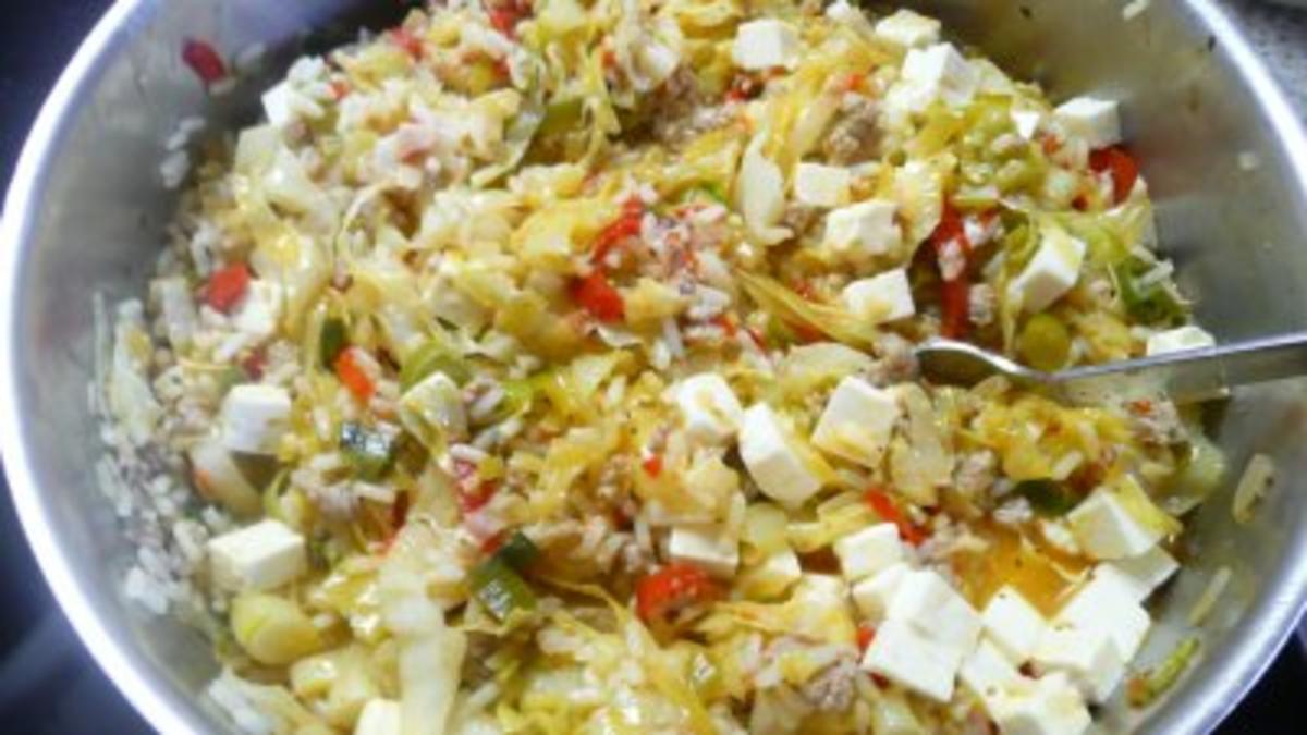 Hirtenpfanne mit Hackfleisch und Zwiebel fein gewürfelt - Rezept mit ...