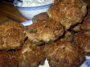 Limettenhackbällchen mit Korianderschmand - Rezept