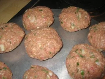 Rezept: Fleisch: Versteckter Babybel :-)))) Bild Nr. 4 Fleisch: Versteckter Babybel :-)))) - Rezept - Bild Nr. 4