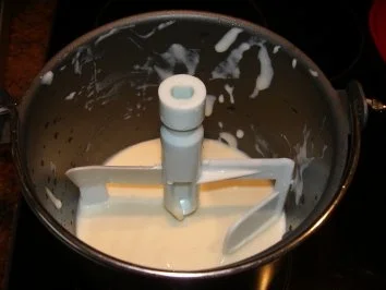 Rezept: Eis: SAURE - SAHNE Bild Nr. 4 Eis: SAURE - SAHNE - Rezept - Bild Nr. 4