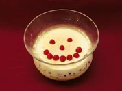 Vanillecrème mit Himbeeren (Kalle Pohl) - Rezept