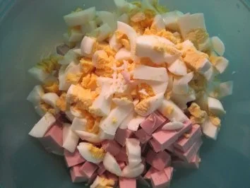 Rezept: Eiersalat mit Fleischwurst Bild Nr. 3 Eiersalat mit Fleischwurst - Rezept - Bild Nr. 3