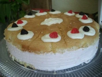 Sommer-Käse-Sahne-Torte - Rezept - Bild Nr. 2