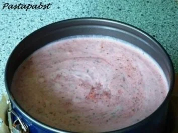 Rezept: Erdbeer-Campari-Torte Bild Nr. 4 Erdbeer-Campari-Torte - Rezept - Bild Nr. 4