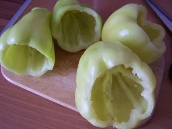 Vegetarisch: Gefüllte Paprikaschoten mit Tomatensauce - Rezept - Bild Nr. 4