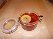 Rezept: Weiรwein, eingelegt in Chili und Zitrone Weiรwein, eingelegt in Chili und Zitrone - Rezept