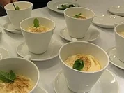 Crema catalana ligera mit Ananas und Vanille-Safran-Parfait - Rezept - Bild Nr. 9