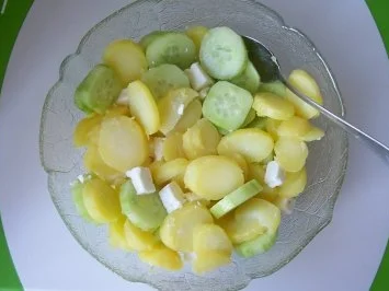 Salat: Tzatziki-Kartoffelsalat - Rezept - Bild Nr. 4