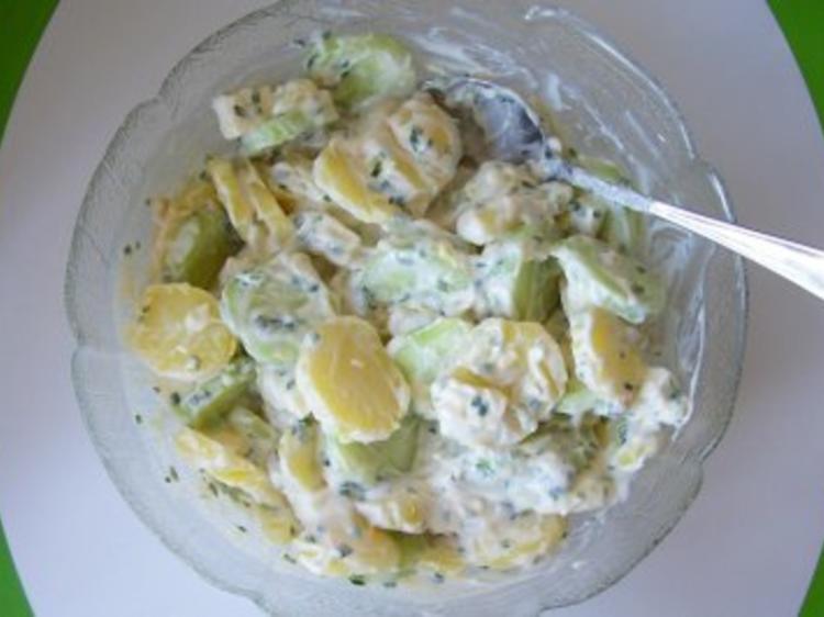 Salat: Tzatziki-Kartoffelsalat - Rezept - kochbar.de