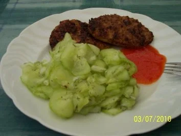 Rezept: Gurkensalat Bild Nr. 3 Gurkensalat - Rezept - Bild Nr. 3