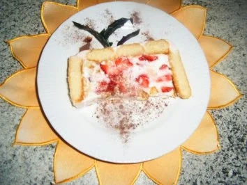 Geeister Erdbeerkuchen - Rezept