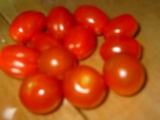 Rezept: Kaltes Tomaten-Erdbeersüppchen Bild Nr. 3 Kaltes Tomaten-Erdbeersüppchen - Rezept - Bild Nr. 3