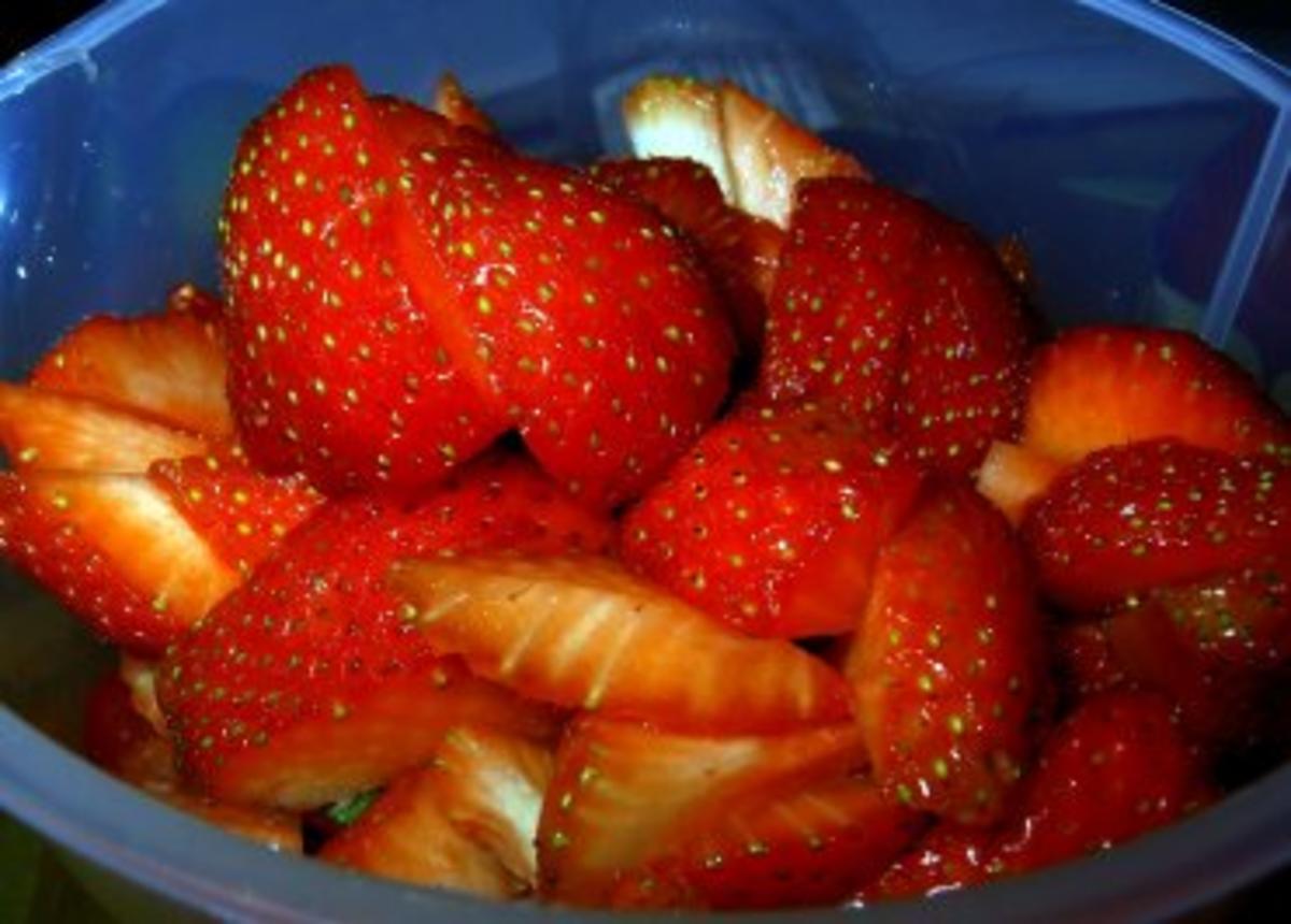 Kaltes Tomaten-Erdbeersüppchen - Rezept - Bild Nr. 5