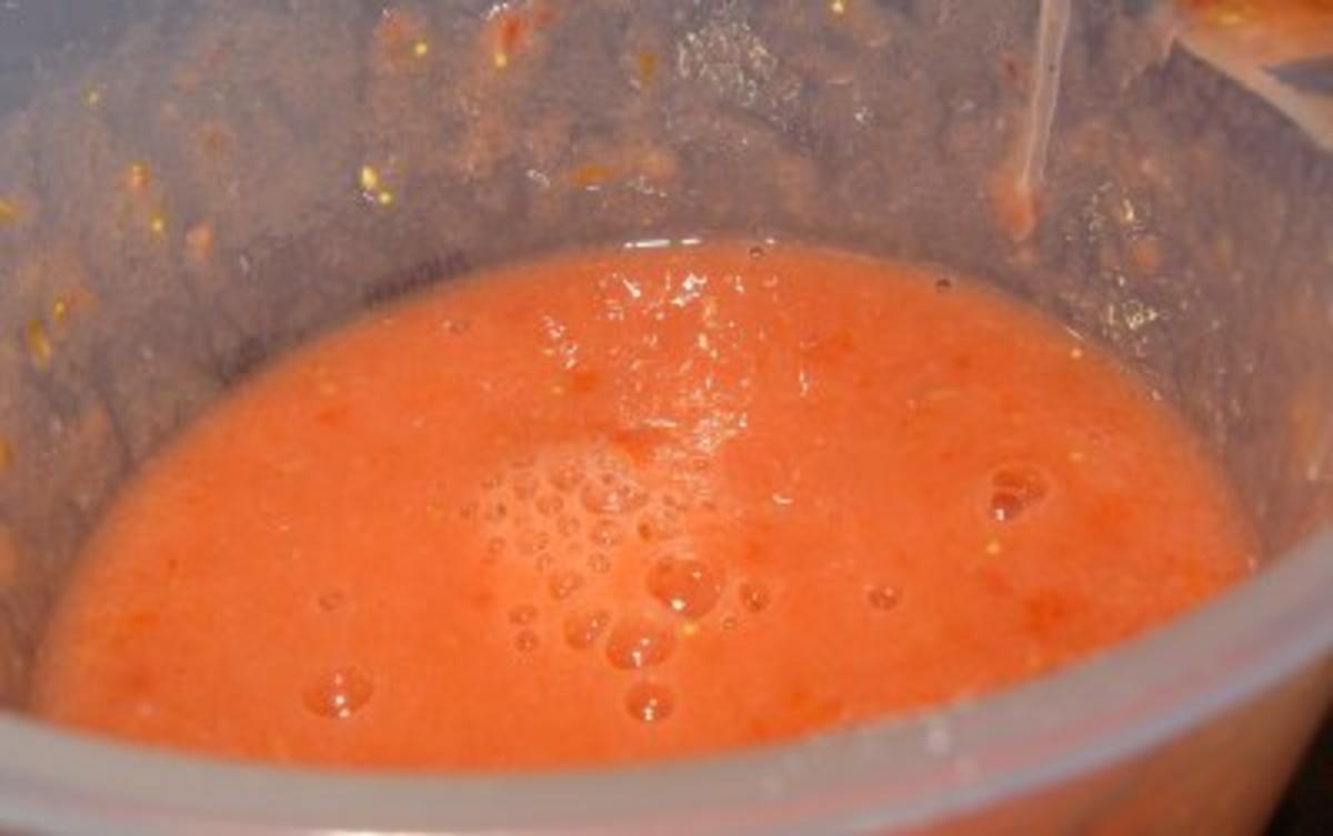 Kaltes Tomaten-Erdbeersüppchen - Rezept - Bild Nr. 6