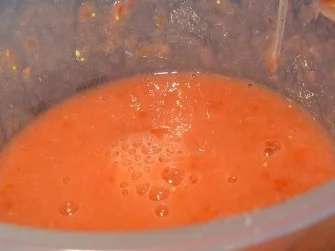 Rezept: Kaltes Tomaten-Erdbeersüppchen Bild Nr. 6 Kaltes Tomaten-Erdbeersüppchen - Rezept - Bild Nr. 6