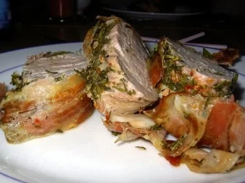 Gekräutertes Schweinefilet im Speckmantel - Rezept