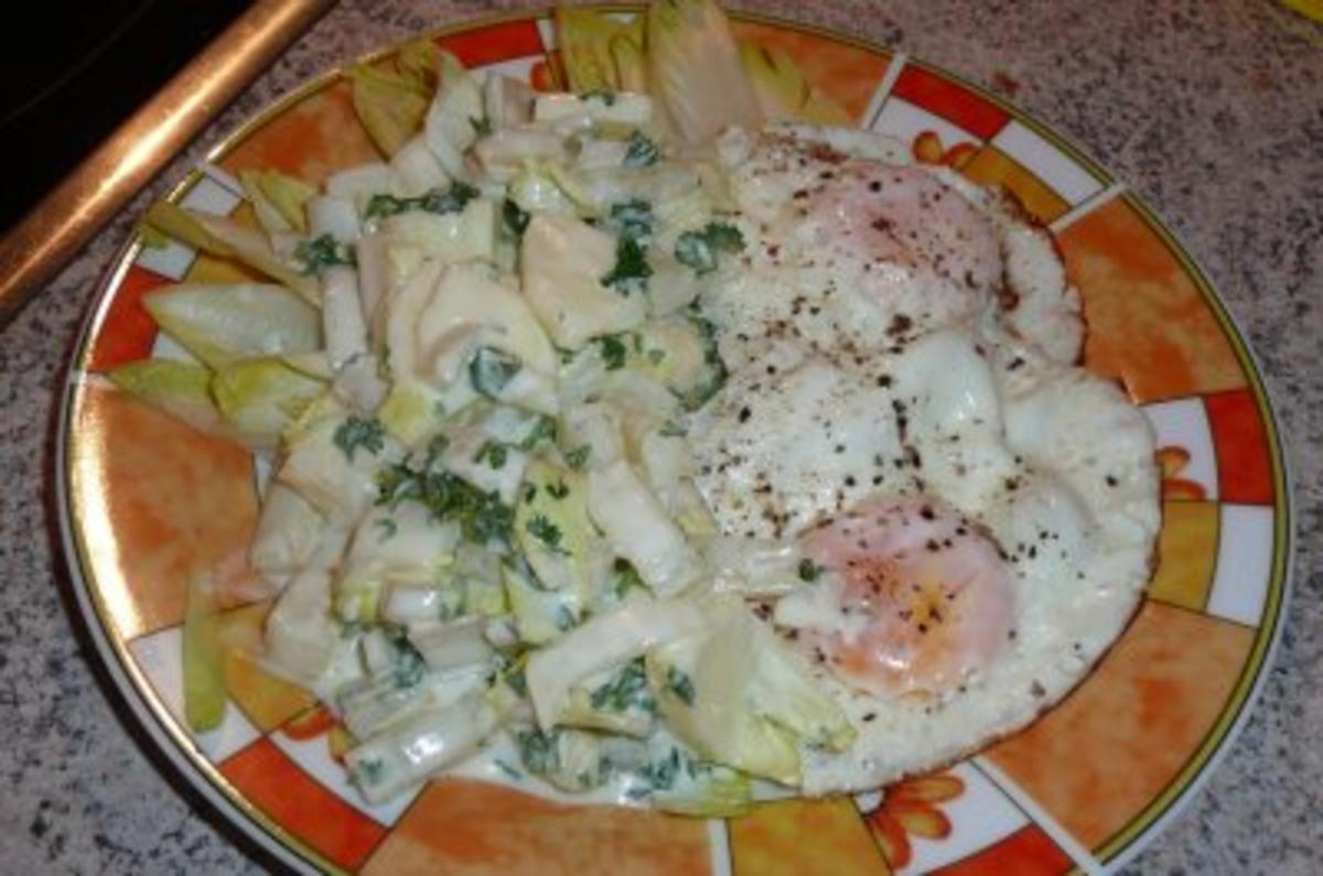 Salate: Chicorèesalat mit Ananas-Quarkmayonnaise - Rezept