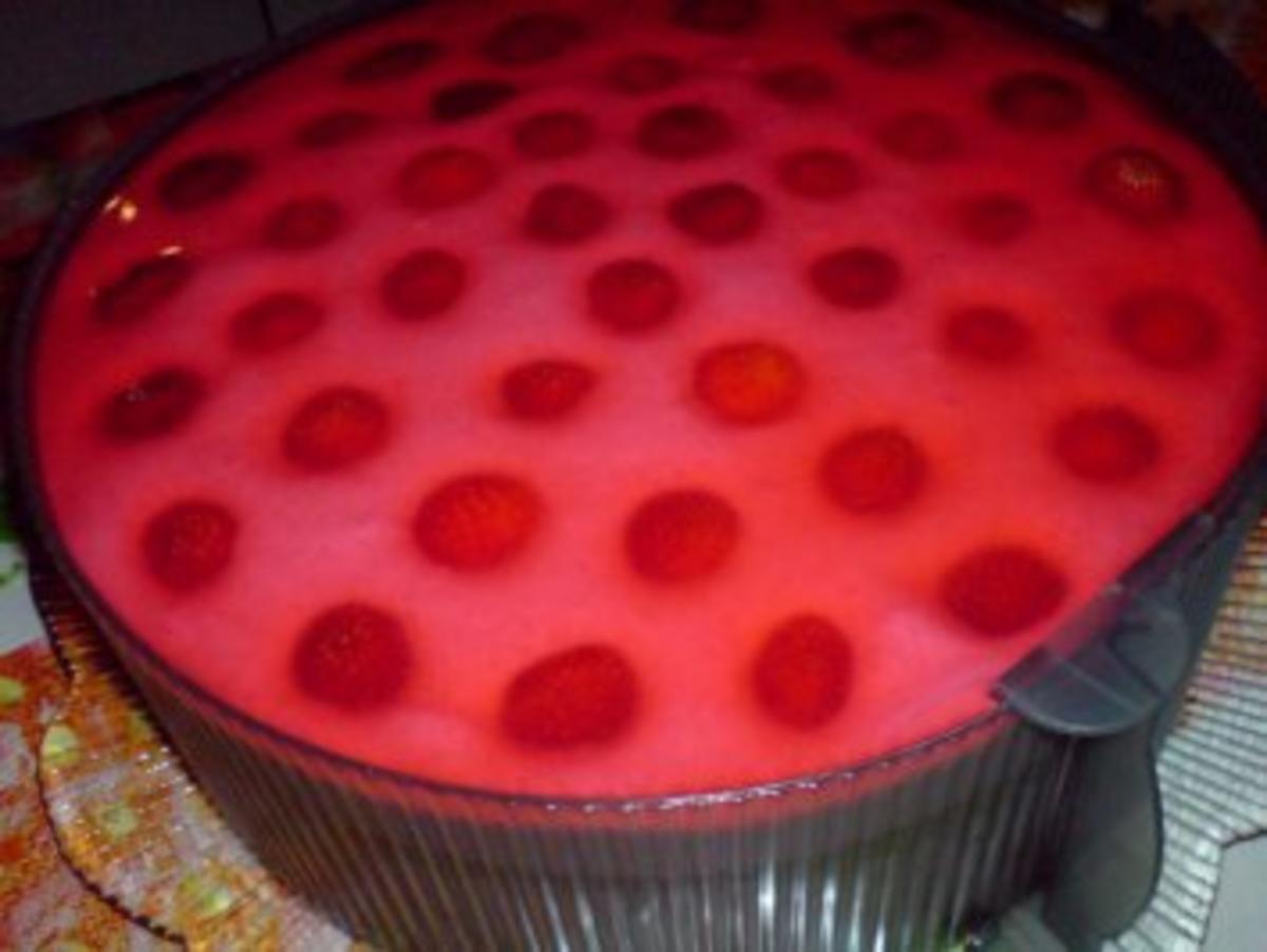 Erdbeer-Joghurt-Torte - Rezept - Bild Nr. 20