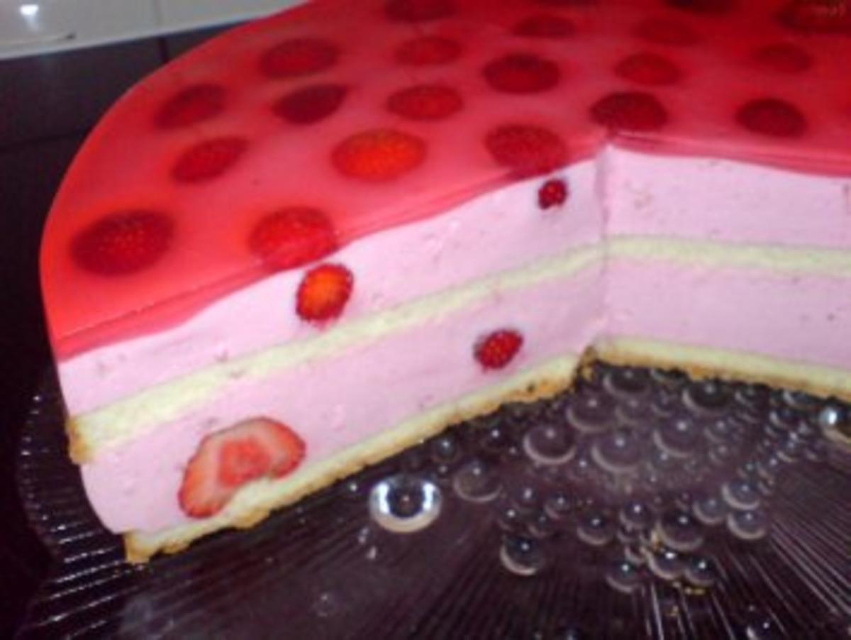 Erdbeer-Joghurt-Torte - Rezept - Bild Nr. 2