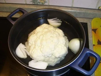 Rezept: Bierteigblumenkohl an Tomatensauce Bild Nr. 2 Bierteigblumenkohl an Tomatensauce - Rezept - Bild Nr. 2