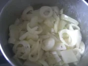 Kohlrabi-Zwiebel-Gemüse - Rezept