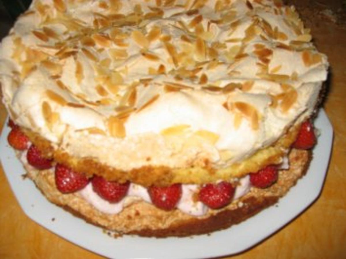 Baiser Erdbeertorte - einfach - von Ele-Ele