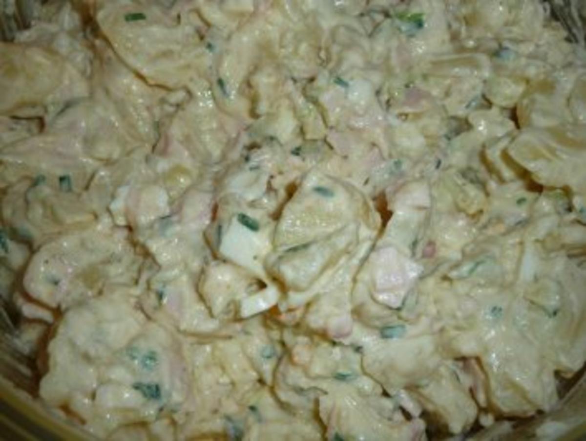 Kartoffelsalat mit Gurke und Ei - Rezept - kochbar.de