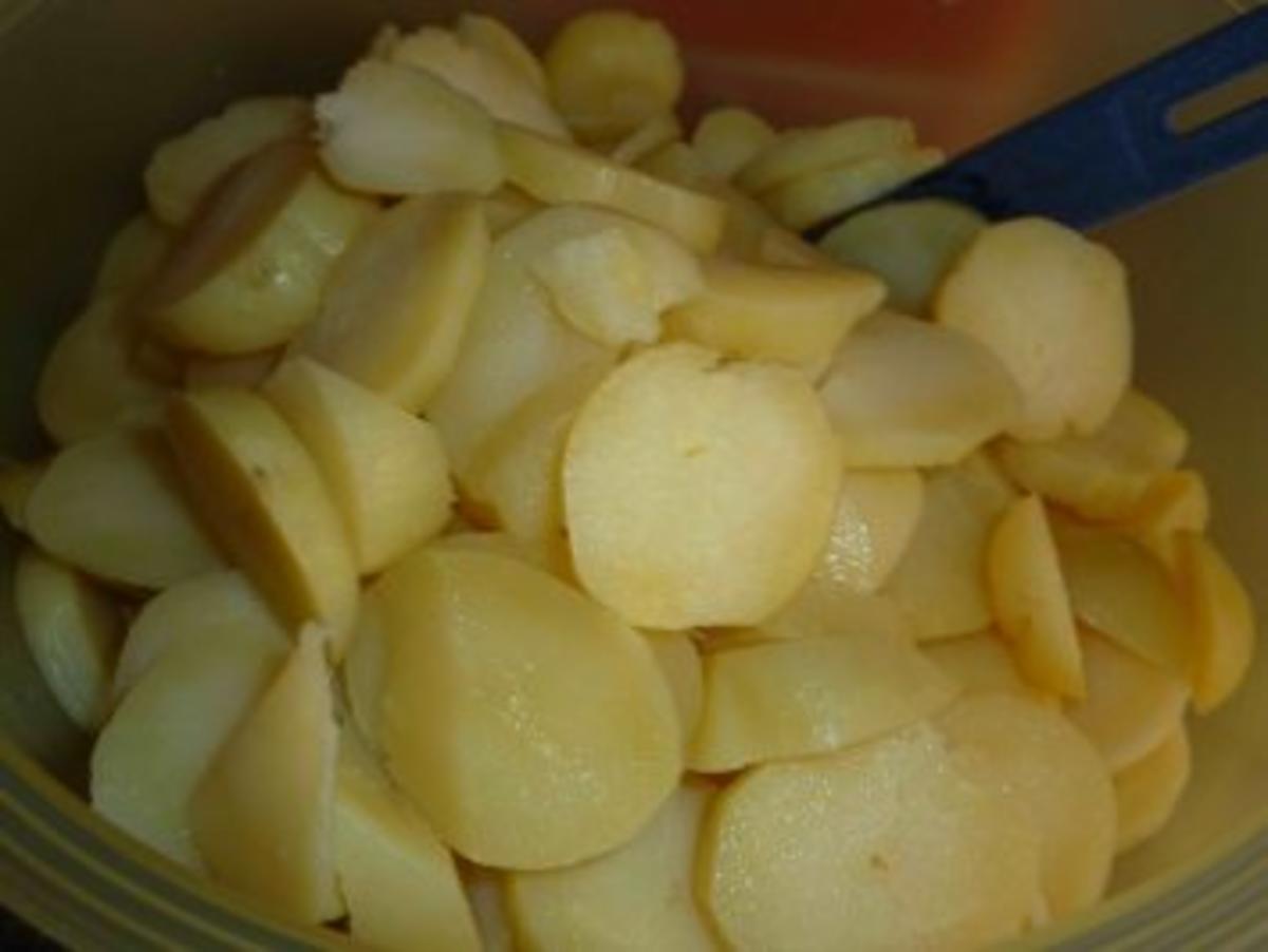 Kartoffelsalat mit Gurke und Ei - Rezept - Bild Nr. 7