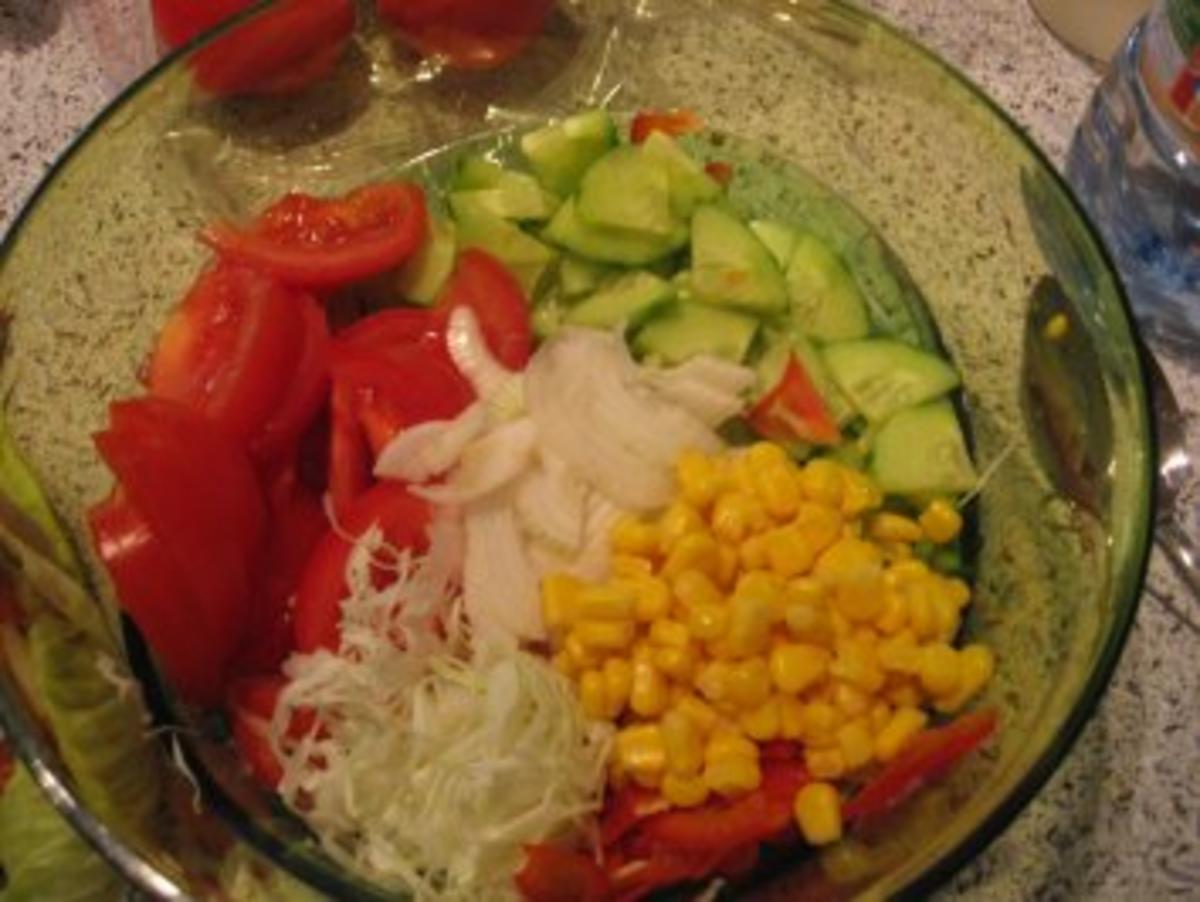 Salat vom Griechen wie ich ihn mir mache - Rezept - Bild Nr. 2